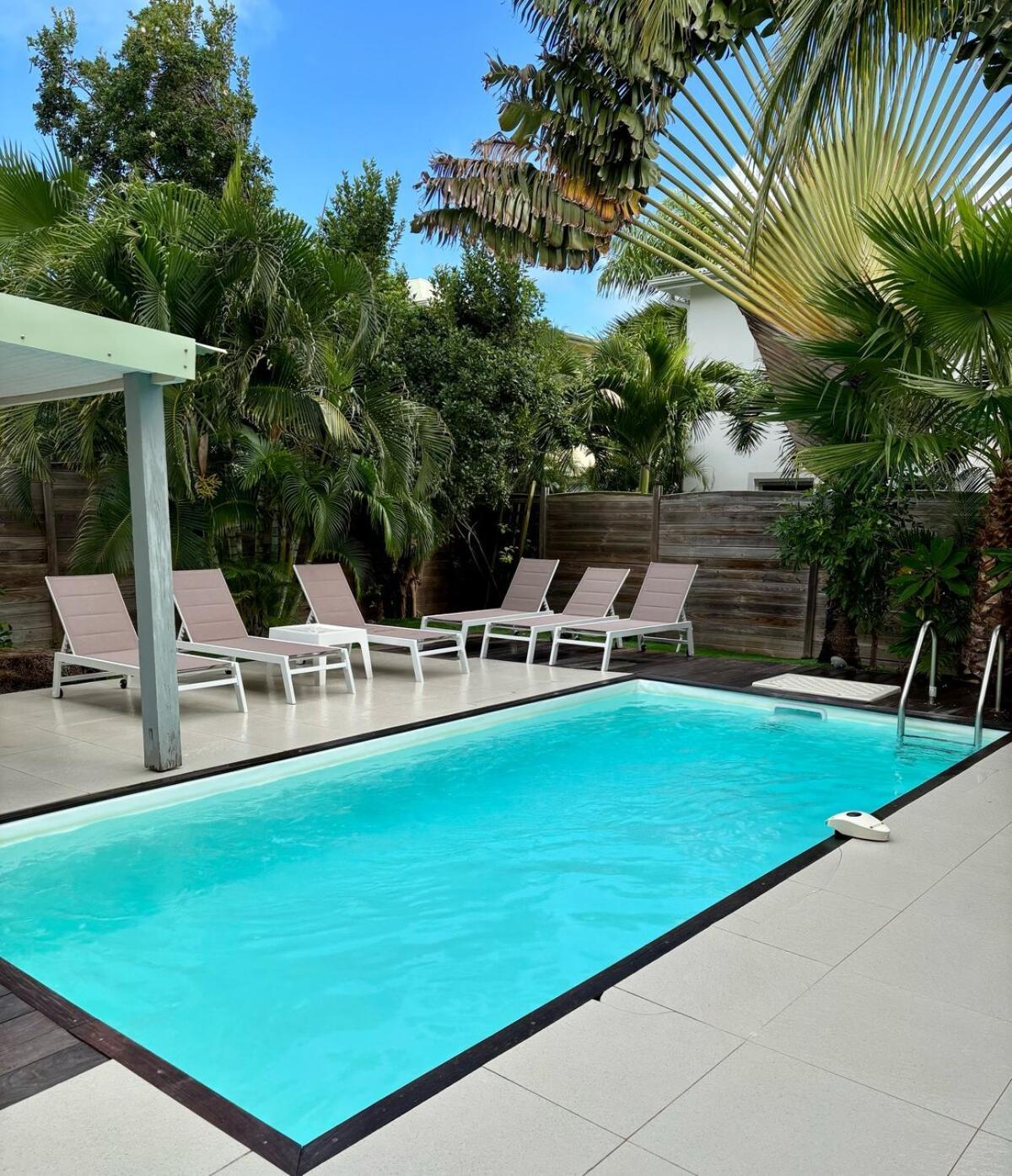 Villa Magellan, Walkable Orient Bay Beach, Private Pool 외부 사진