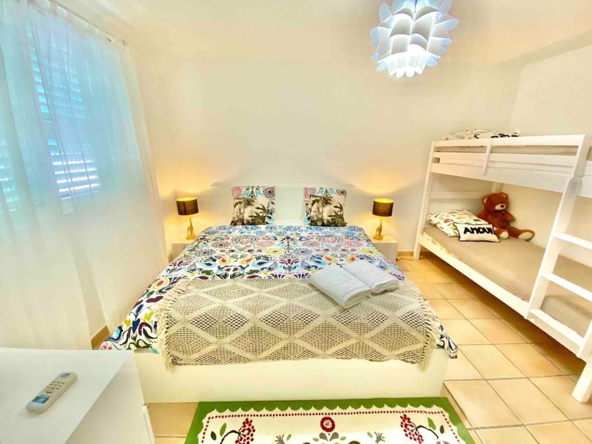 Villa Magellan, Walkable Orient Bay Beach, Private Pool 외부 사진