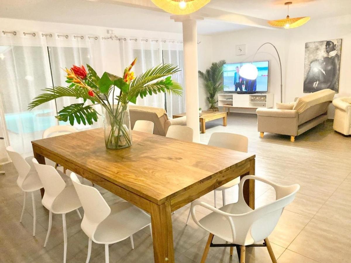Villa Magellan, Walkable Orient Bay Beach, Private Pool 외부 사진