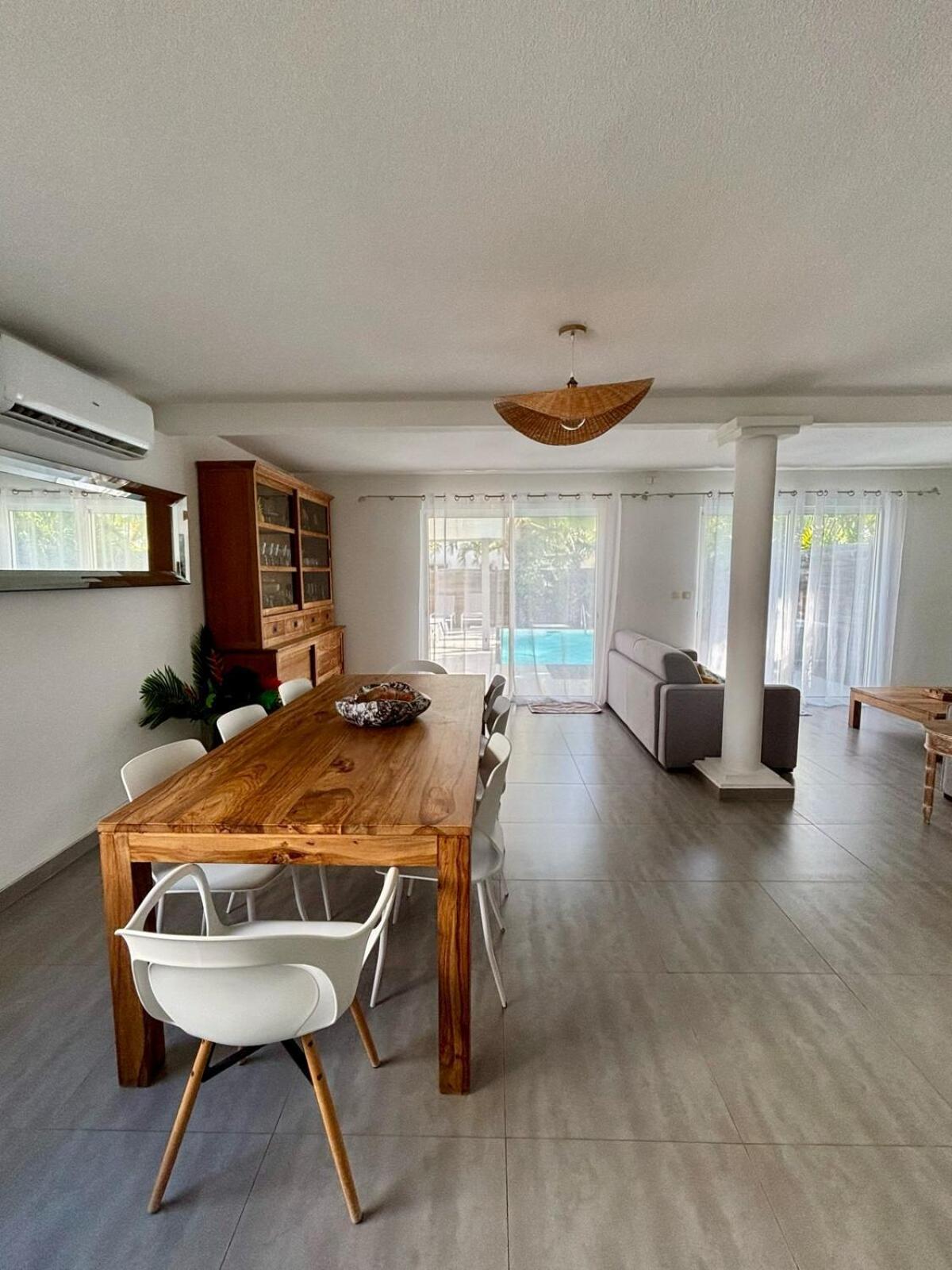 Villa Magellan, Walkable Orient Bay Beach, Private Pool 외부 사진